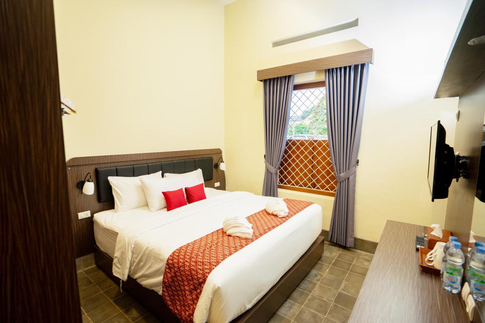 Yuwono Hotel & Villa Malioboro 요그야카르타 외부 사진